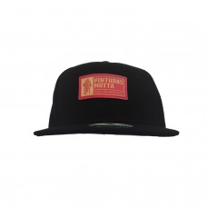 GORRA SIX-PANEL PARCHE DE ECO-CUERO